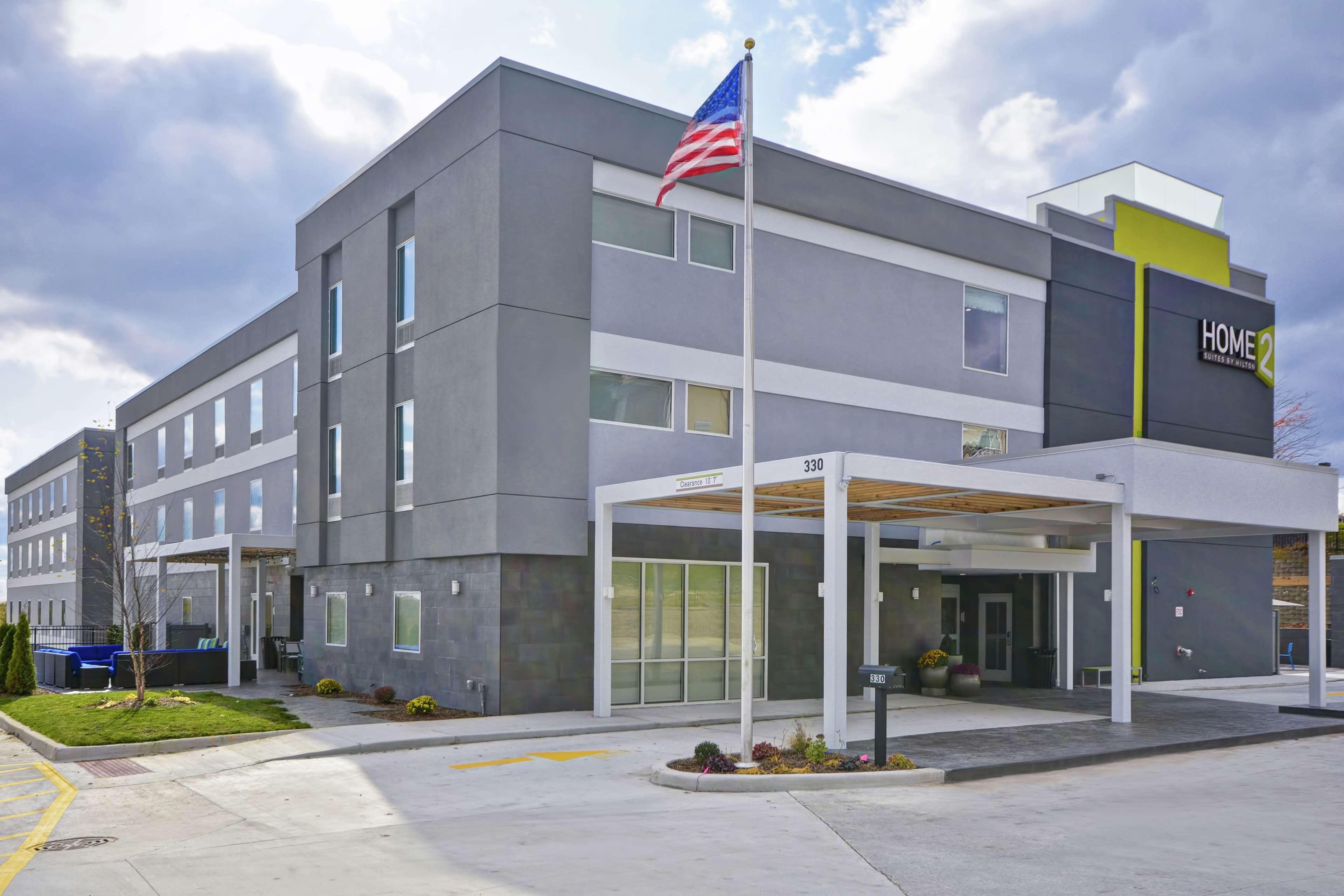 Home2 Suites By Hilton Grand Rapids North Уолкер Экстерьер фото