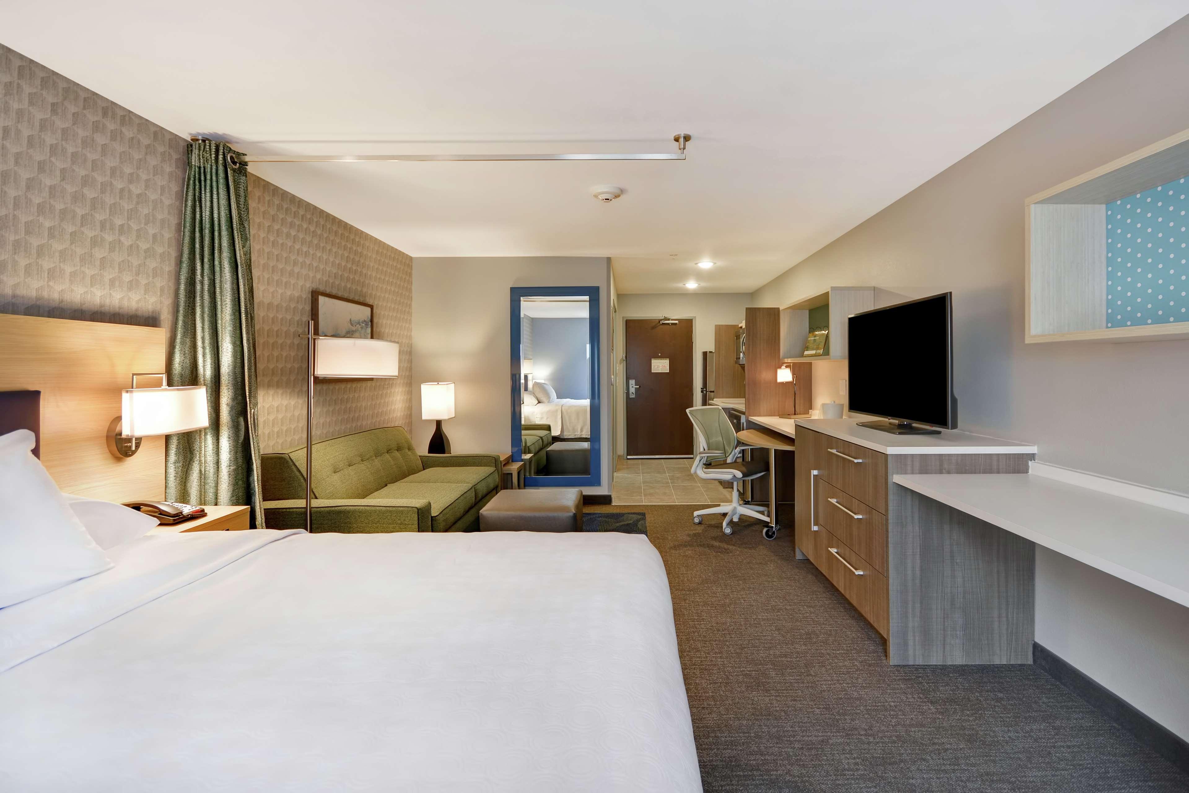 Home2 Suites By Hilton Grand Rapids North Уолкер Экстерьер фото