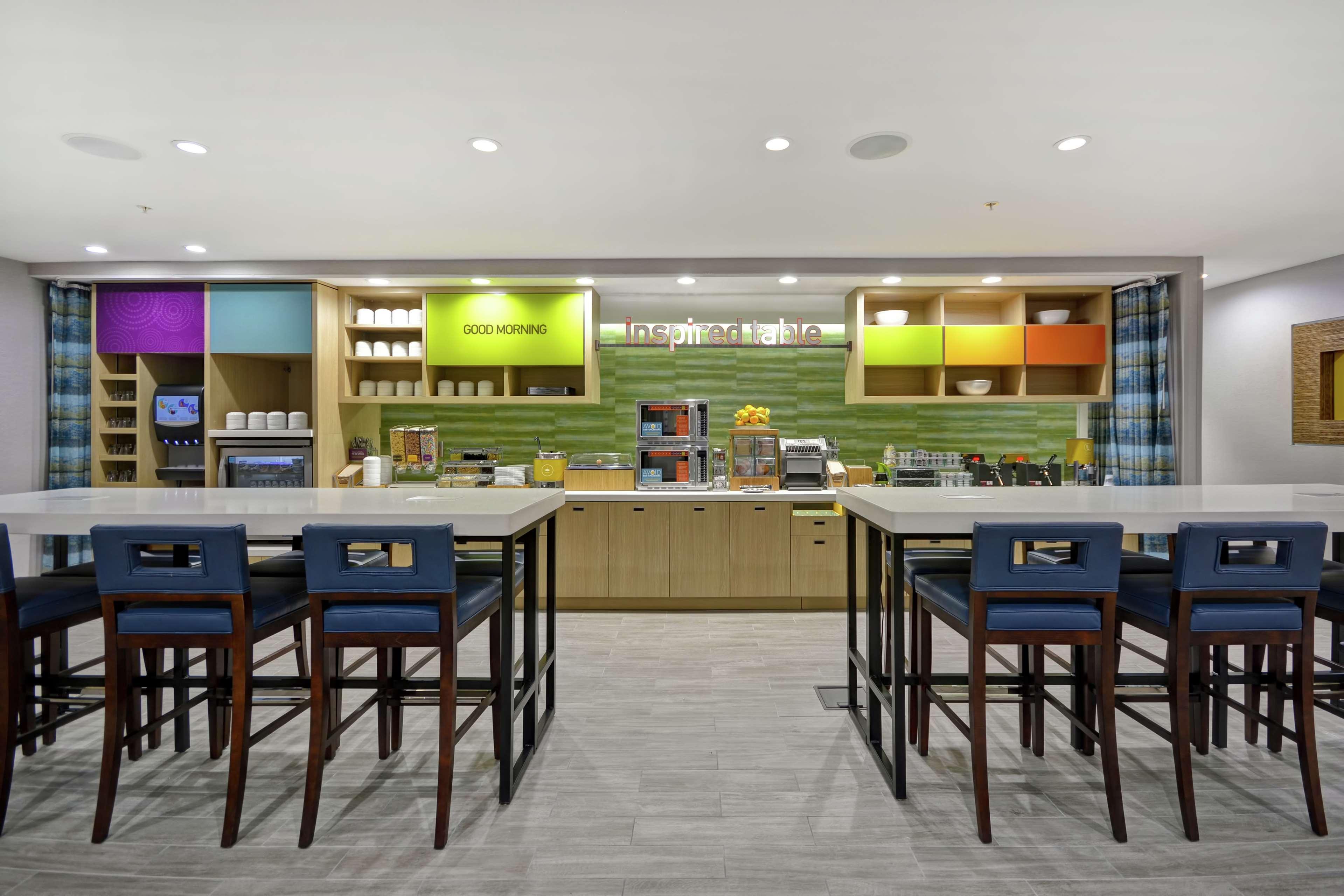 Home2 Suites By Hilton Grand Rapids North Уолкер Экстерьер фото