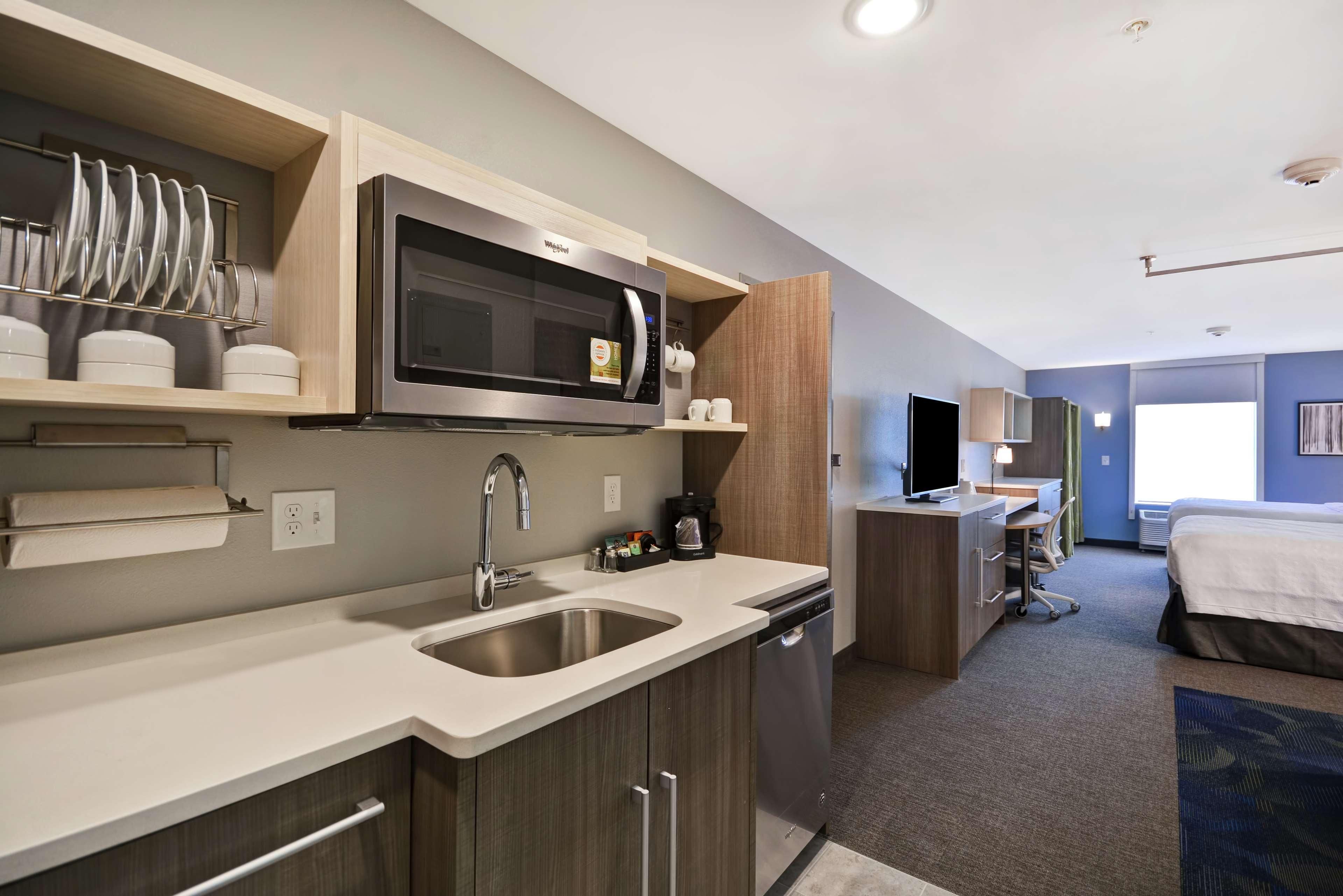 Home2 Suites By Hilton Grand Rapids North Уолкер Экстерьер фото