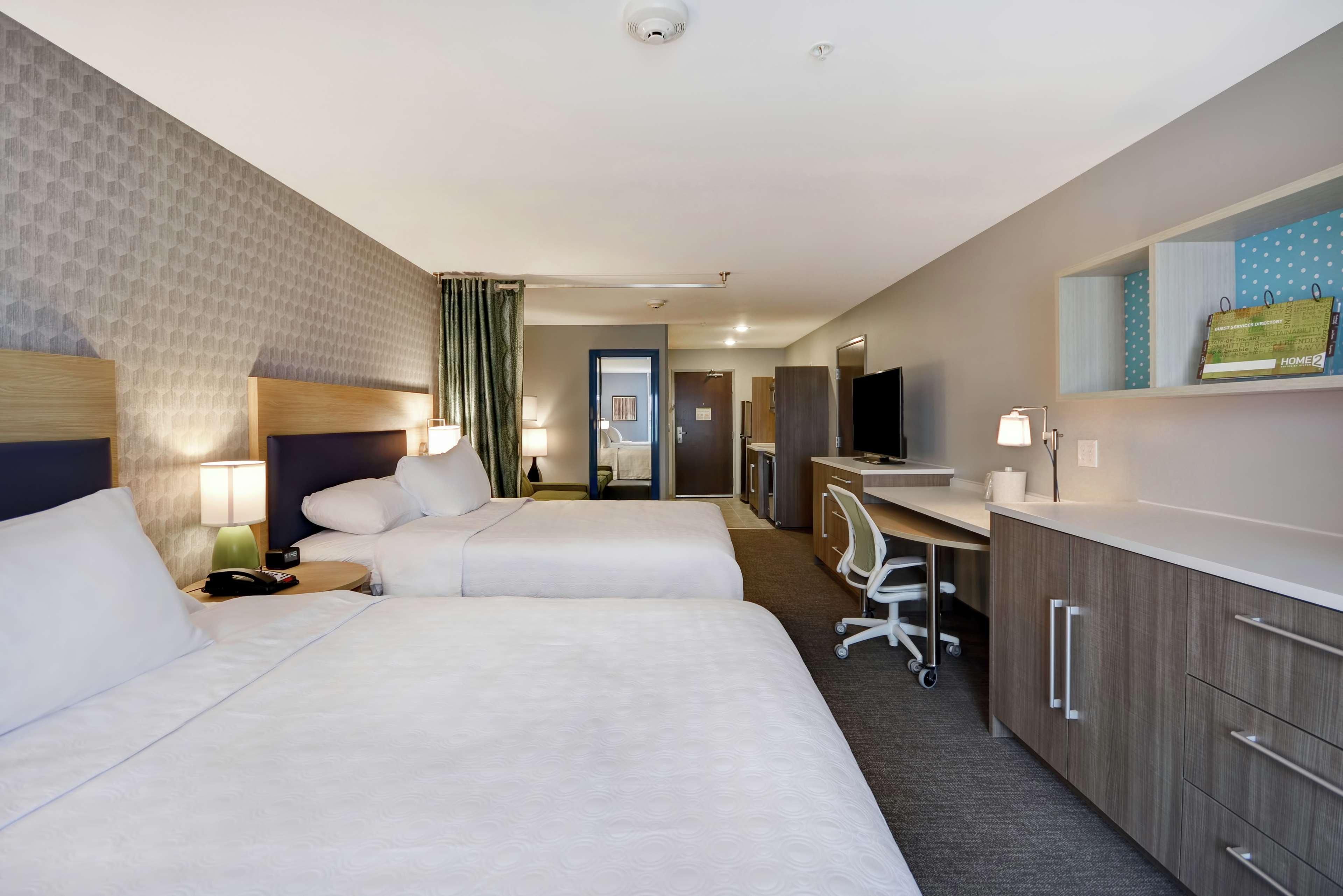 Home2 Suites By Hilton Grand Rapids North Уолкер Экстерьер фото