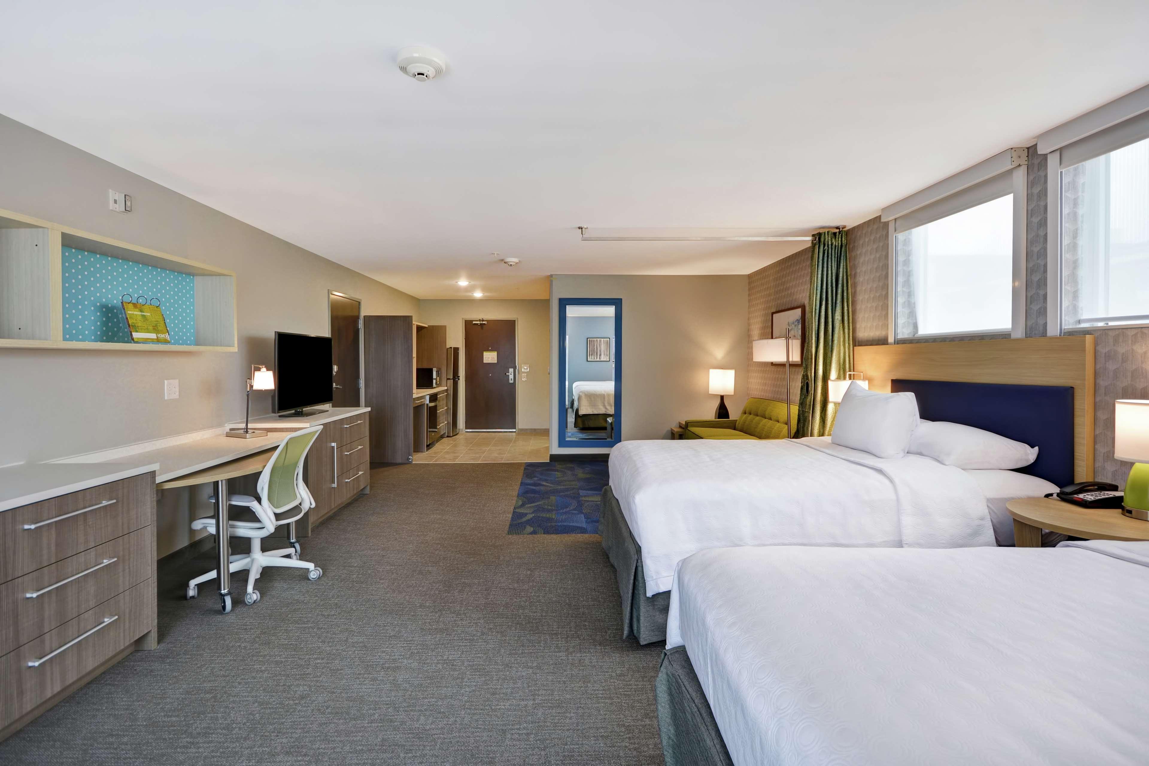 Home2 Suites By Hilton Grand Rapids North Уолкер Экстерьер фото