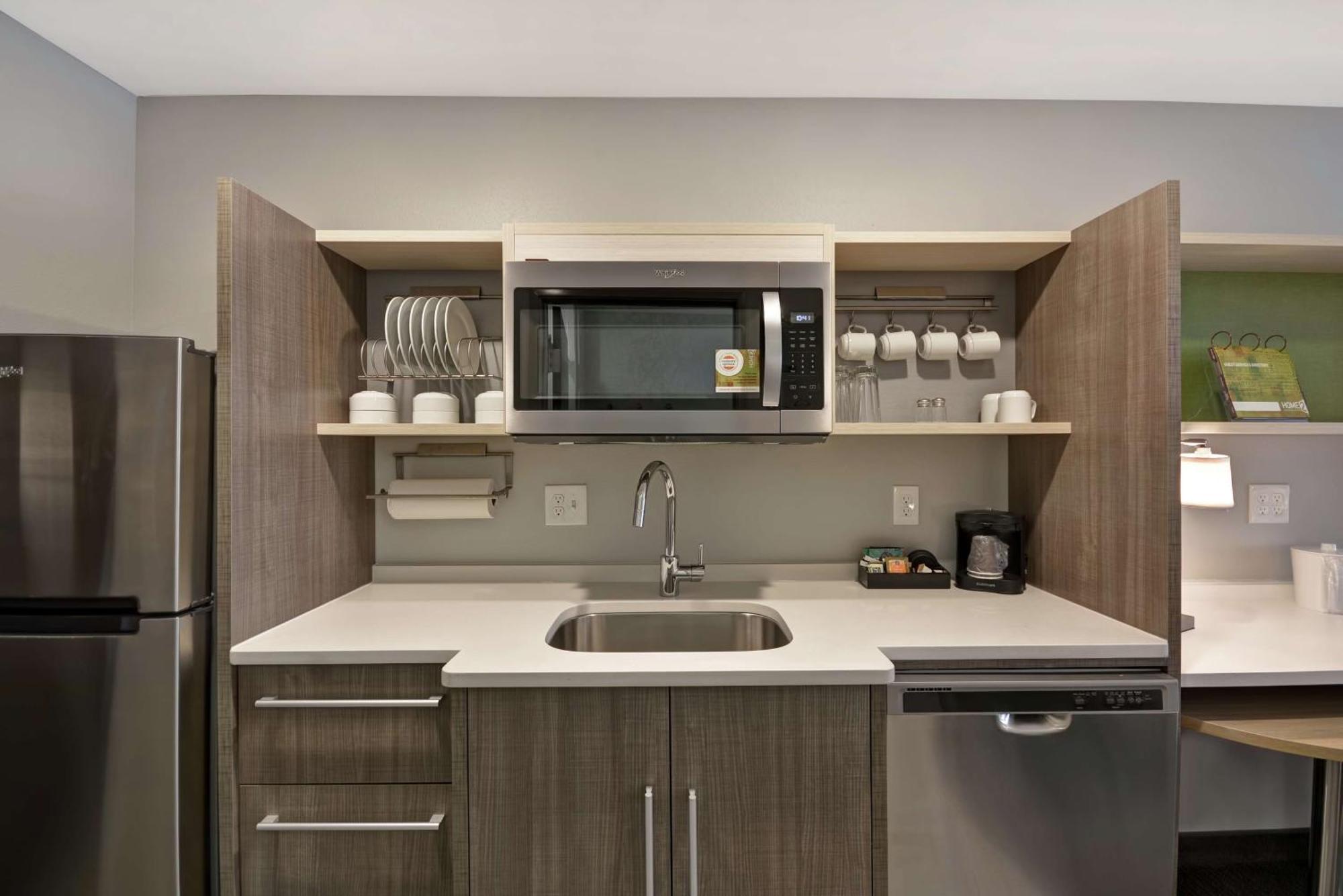 Home2 Suites By Hilton Grand Rapids North Уолкер Экстерьер фото